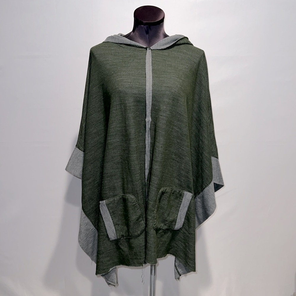Michael Stars GREEN Hooded Reversible Pancho!